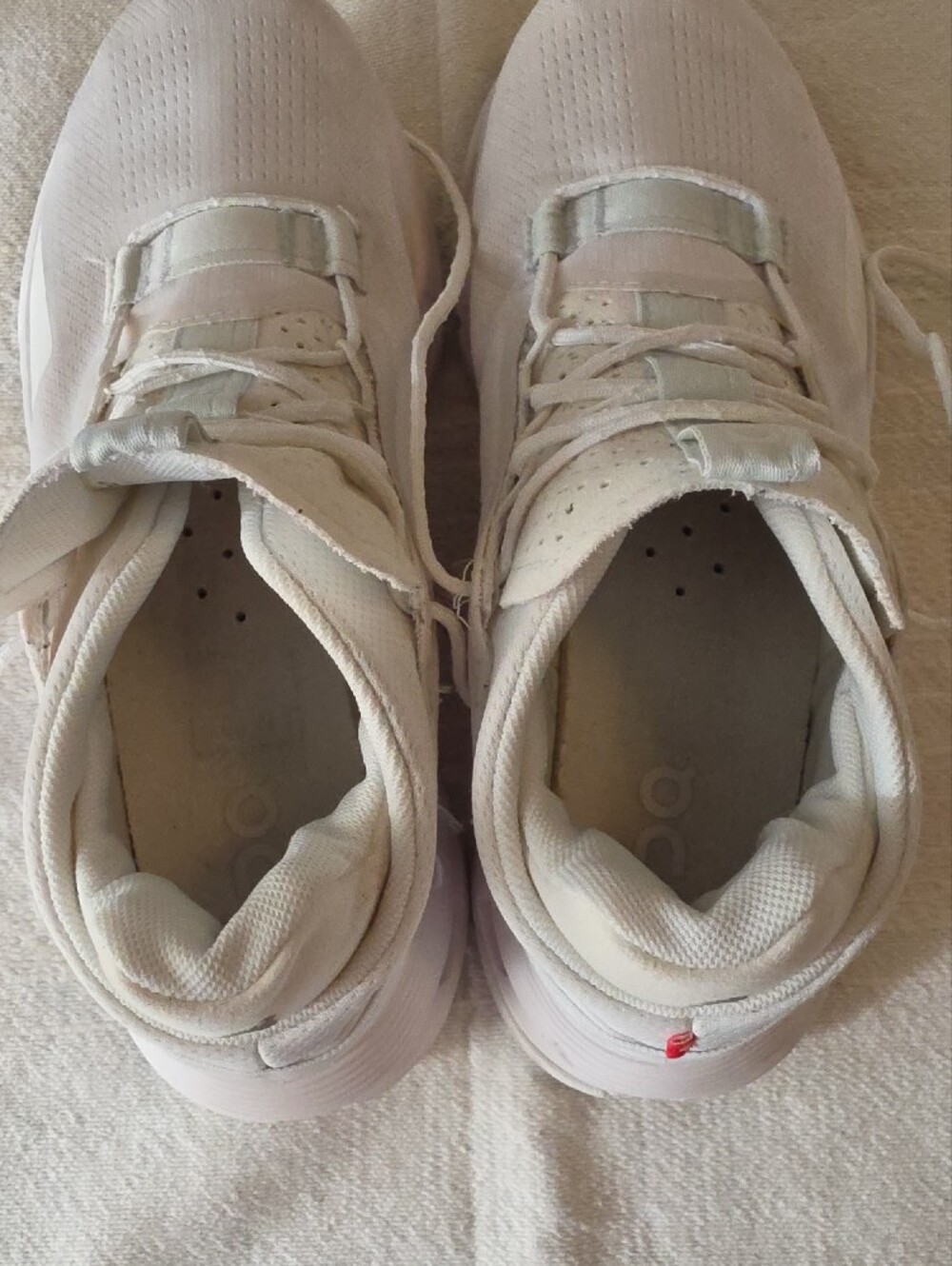 On Running On Cloudnova 2 Women's White Athletic Sneakers - Picture 10 of 15
